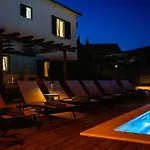 La Dolce Vita-trogir Τρογκίρ