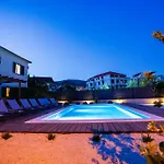 La Dolce Vita-trogir Βίλα Τρογκίρ